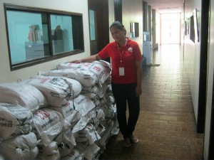 IMG_0829Caritas Manila Received Soy Meal from Second Harvest Japan